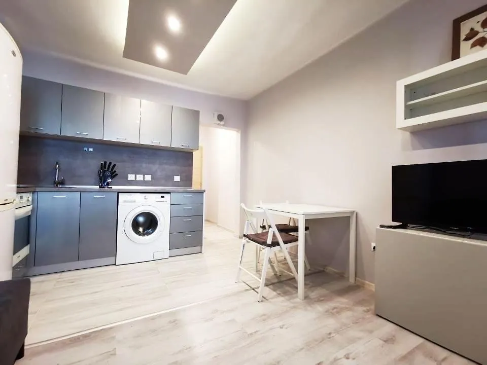 Seven Heaven Apartments ソフィア